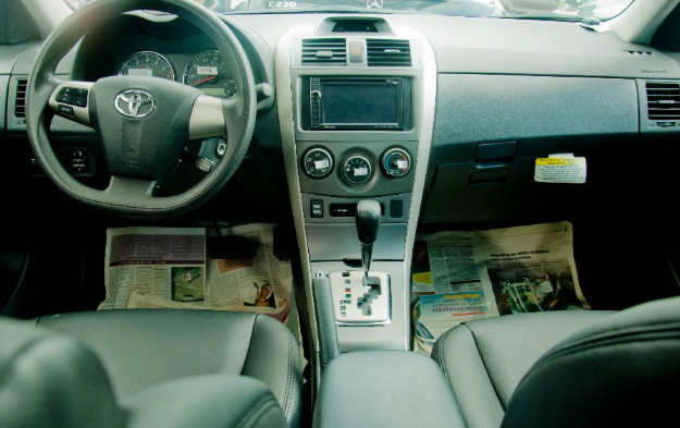 Toyota Corolla Hybrid • 2016 • 210,000 km 4