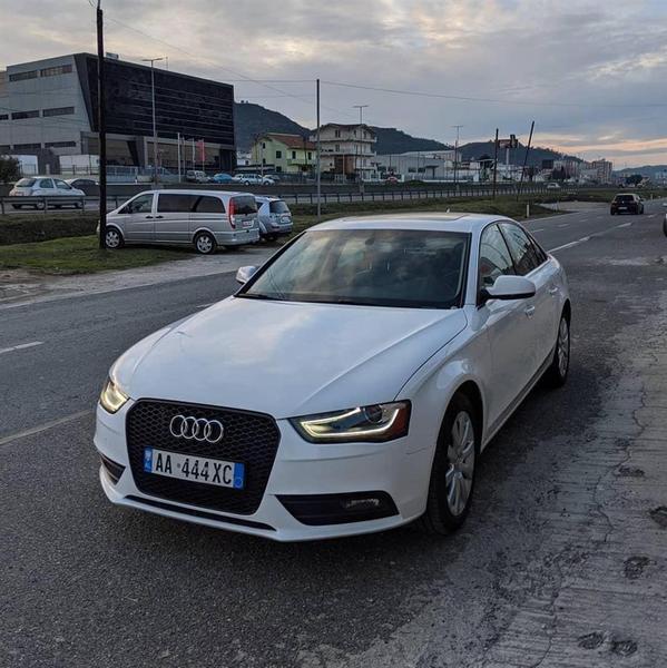 Audi A4 • 2013 • 118,000 km 2