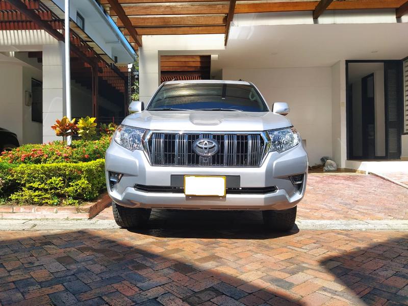 Toyota Land Cruiser • 2020 • 4,800 km 9