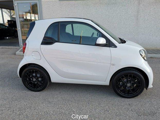 Smart Fortwo coupé • 2019 • 6 km 1