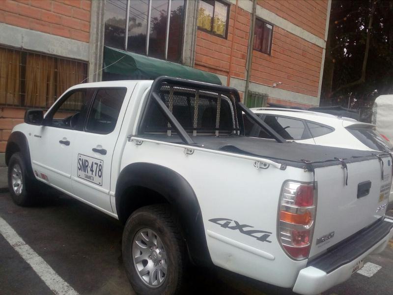 Mazda BT • 2012 • 225,000 km 9