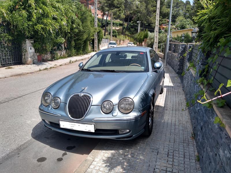 Jaguar S-Type • 2004 • 131,000 km 1