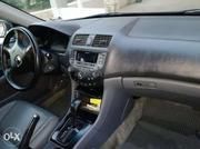 Honda Accord • 2006 • 120,000 km 4