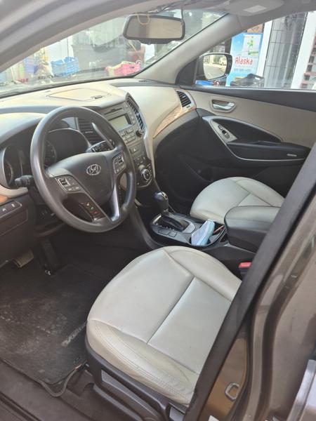 Hyundai Santa Fe • 2014 • 50 km 3