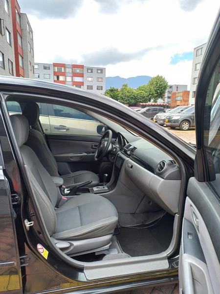 Mazda  • 2008 • 154,381 km 6