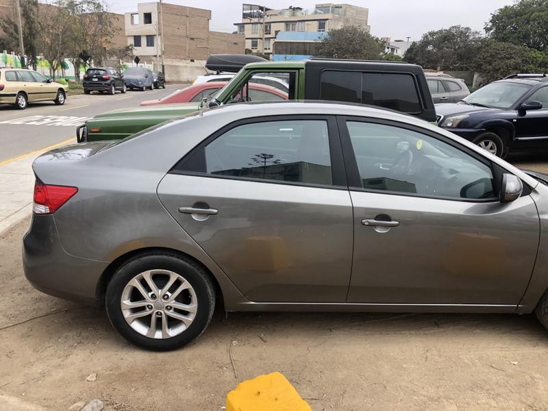 Kia Cerato • 2011 • 67,000 km 2