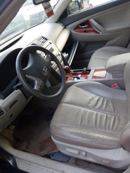 Toyota Camry • 2011 • 2,012 km 2