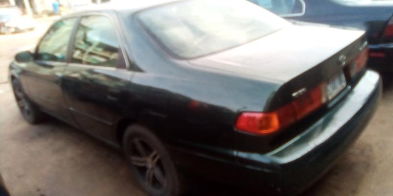 Toyota Camry • 2000 • 21,676 km 1