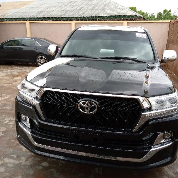 Toyota Land Cruiser • 2019 • 528 km 3