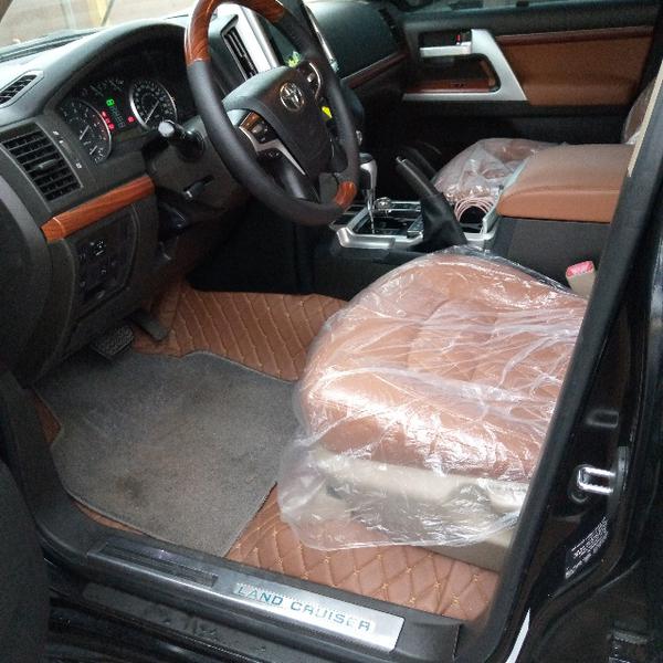 Toyota Land Cruiser • 2019 • 528 km 4