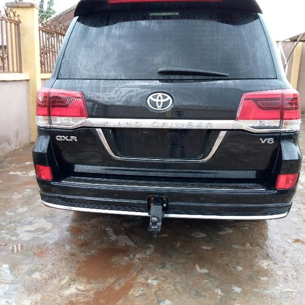 Toyota Land Cruiser • 2019 • 528 km 7