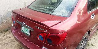 Toyota Corolla • 2005 • 25,586 km 3