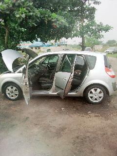 Renault Scénic • 2005 • 204,000 km 6