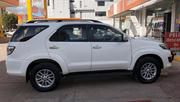 Toyota 4 Runner Limited • 2015 • 80,000 km 3