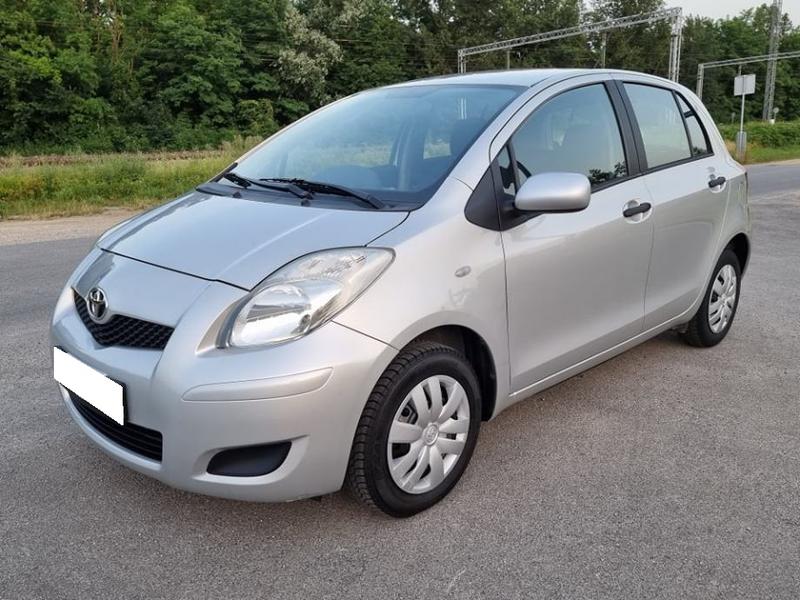 Toyota Yaris • 2005 • 203,000 km 1