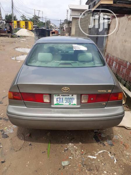 Toyota Camry • 2001 • 98,000 km 1