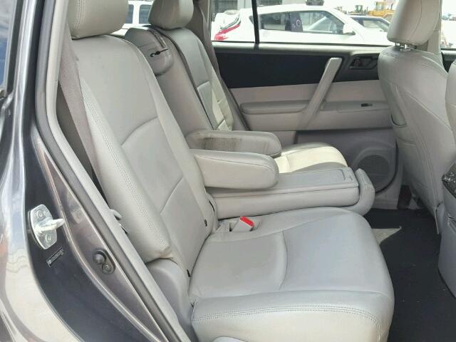 Toyota Highlander • 2014 • 38,914 km 3