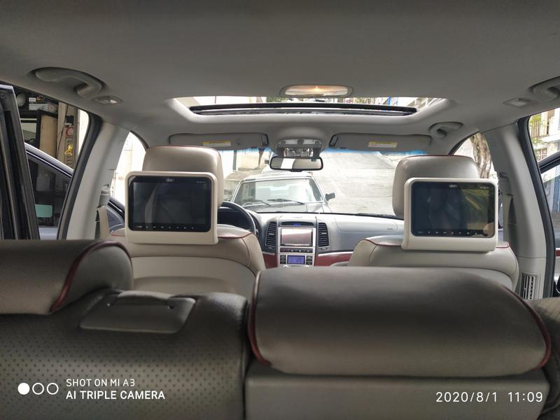 Hyundai Santa Fe • 2010 • 120,000 km 4