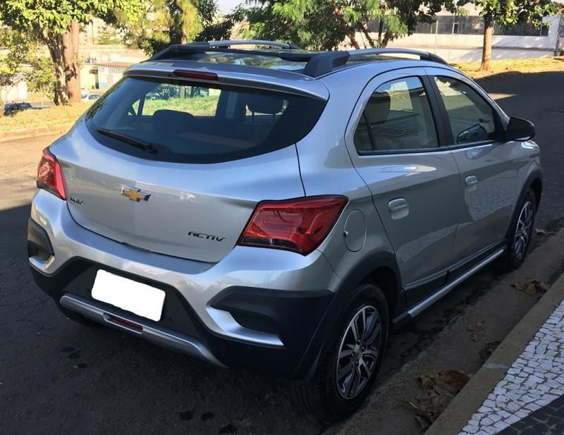 Chevrolet Onix • 2018 • 34,000 km 2