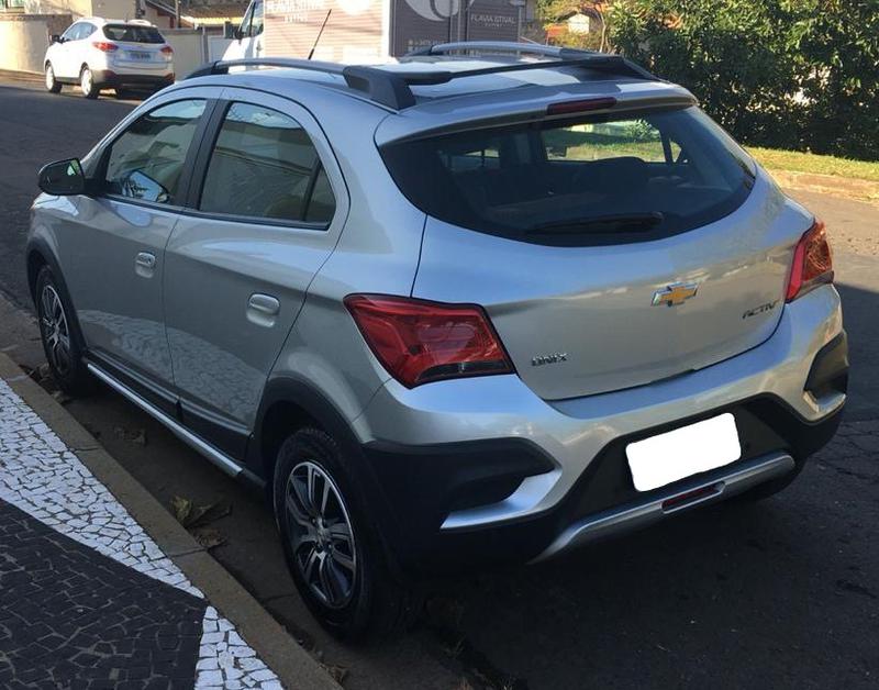 Chevrolet Onix • 2018 • 34,000 km 8