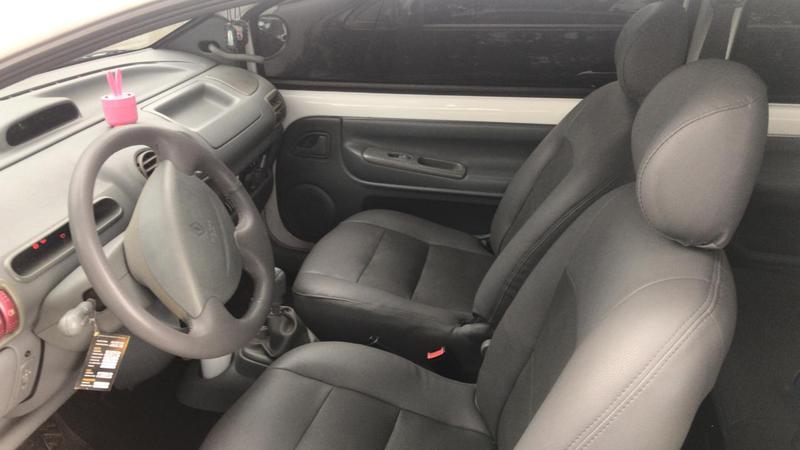 Renault Twingo • 2011 • 180,000 km 3