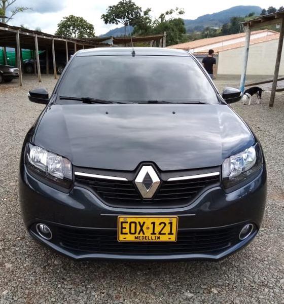 Renault Logan • 2019 • 34,000 km 7