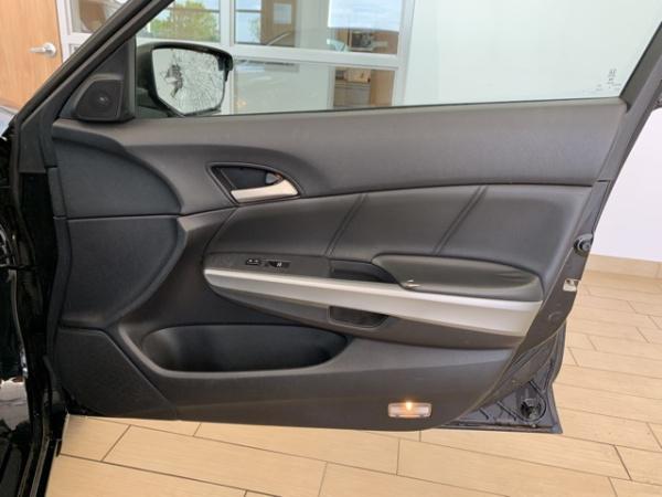 Honda Accord • 2008 • 299,247 km 14