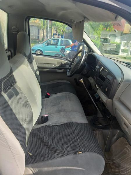 Ford 350 • 2006 • 312,666 km 9