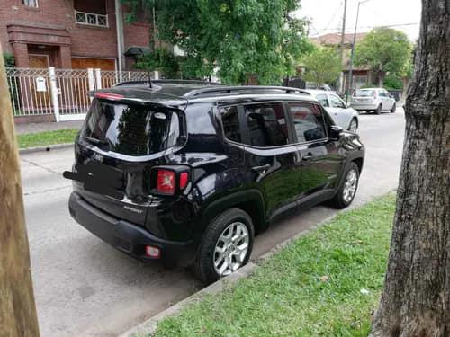 Jeep Renegade • 2020 • 300 km 1