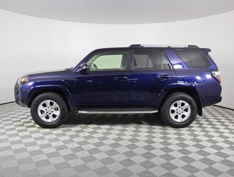 Toyota 4-Runner • 2019 • 13,702 km 7