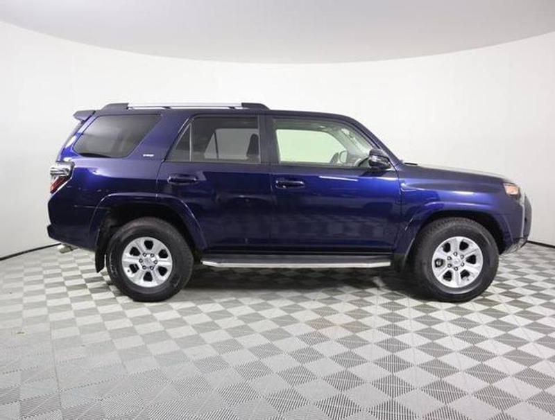 Toyota 4-Runner • 2019 • 13,702 km 5