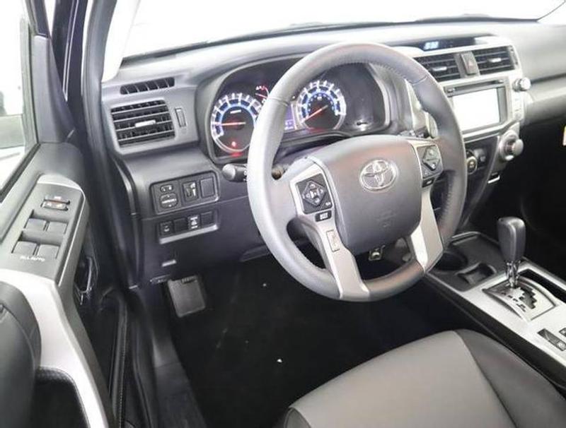 Toyota 4-Runner • 2019 • 13,702 km 2