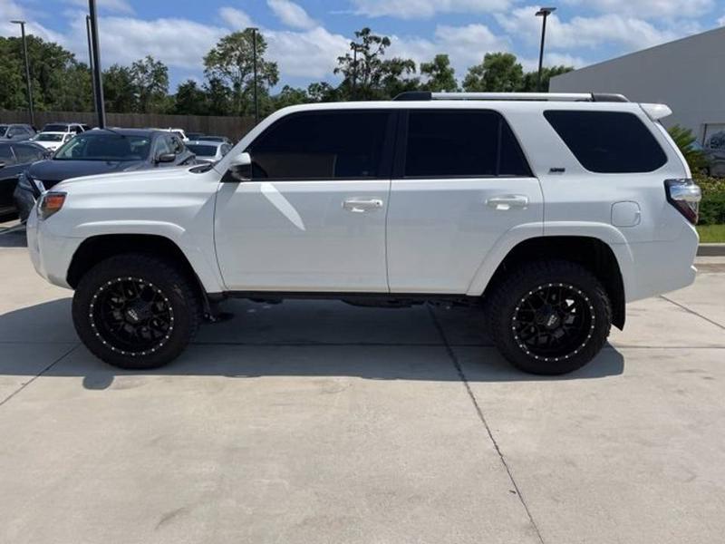 Toyota 4 Runner Limited • 2020 • 10,345 km 5