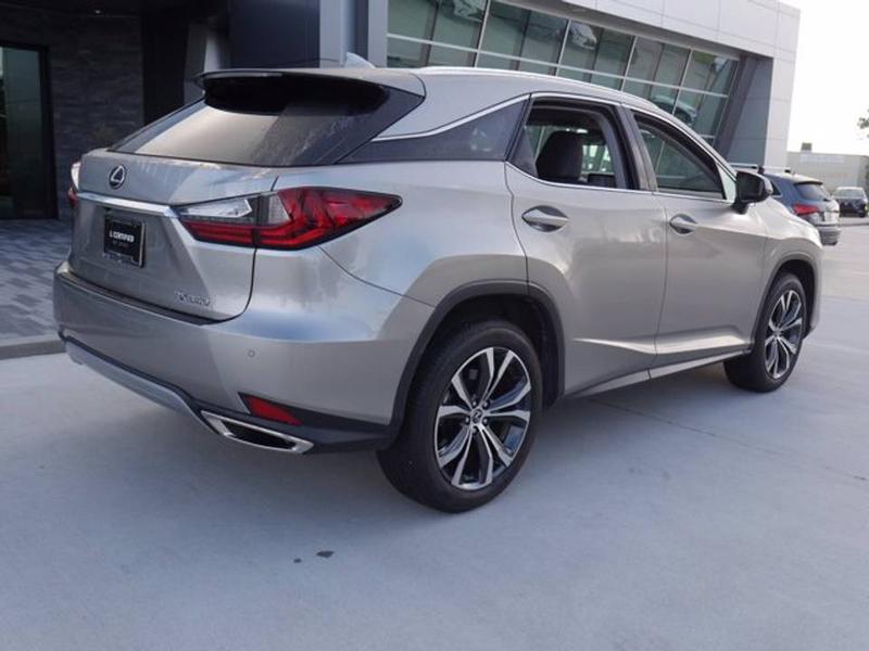 Lexus RX • 2020 • 17,209 km 3