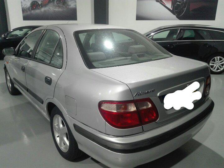 Nissan Almera • 2002 • 200,000 km 2