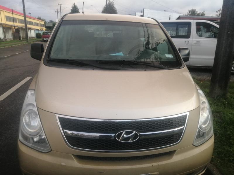 Hyundai H1 • 2012 • 256,370 km 1