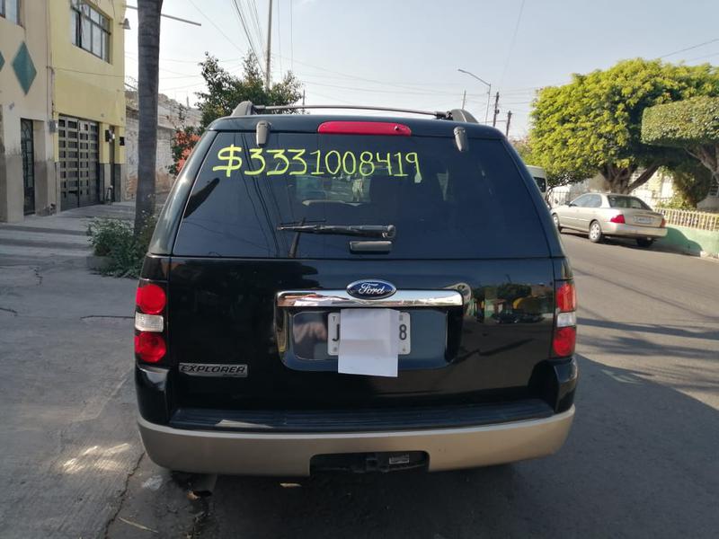 Ford Explorer • 2008 • 119,000 km 2