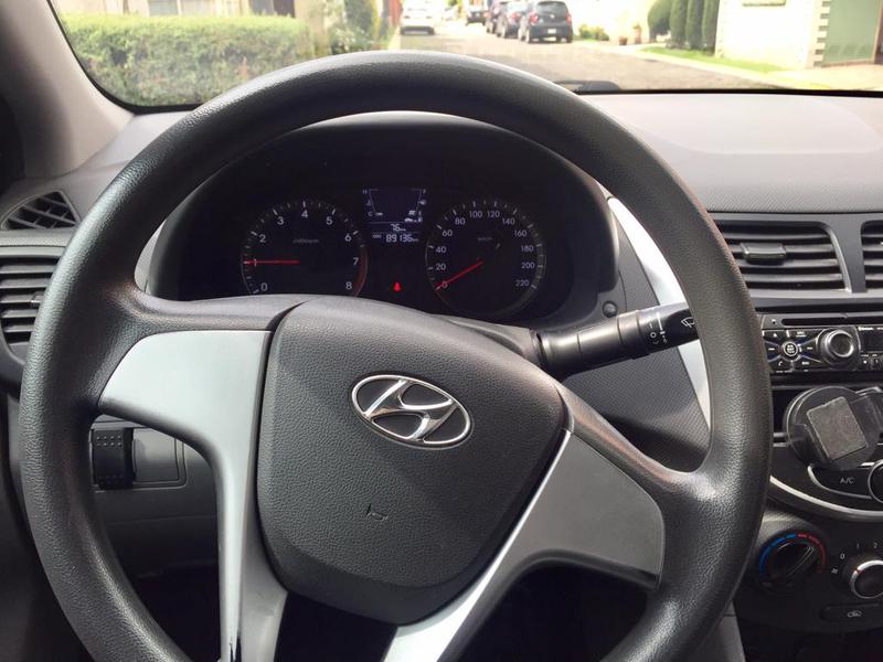 Dodge Attitude • 2013 • 130,000 km 4