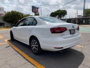 Volkswagen Jetta • 2017 • 66,000 km 3