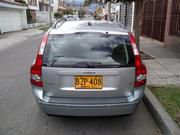 Volvo V50 • 2006 • 77,000 km 3