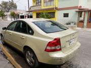 Volvo S40 • 2006 • 115,000 km 10