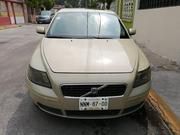Volvo S40 • 2006 • 115,000 km 5