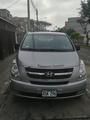 Hyundai H1 Bus • 2010 • 215,000 km 1