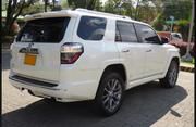 Toyota 4 Runner Limited • 2017 • 34,000 km 1