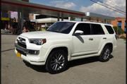 Toyota 4 Runner Limited • 2017 • 34,000 km 4