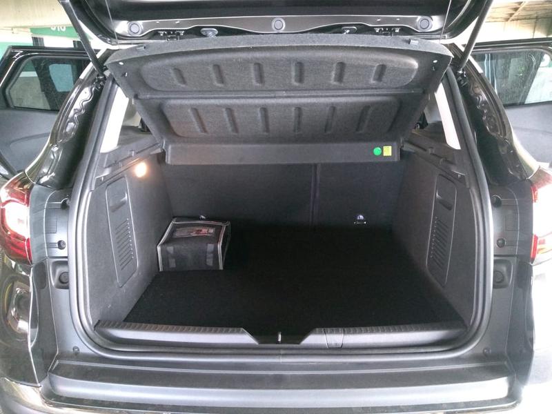 Renault Captur • 2018 • 8,500 km 12