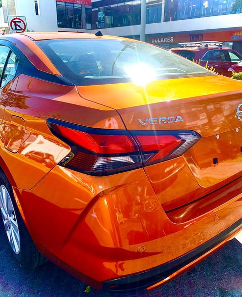 Nissan Versa • 2020 • 300 km 9