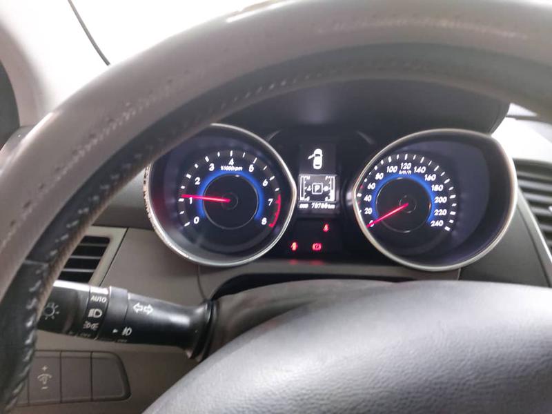 Hyundai Elantra • 2015 • 75,785 km 1