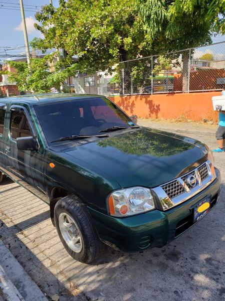 Nissan Frontier • 2004 • 240,000 km 8