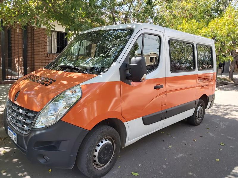 Renault Master • 2017 • 54,000 km 1